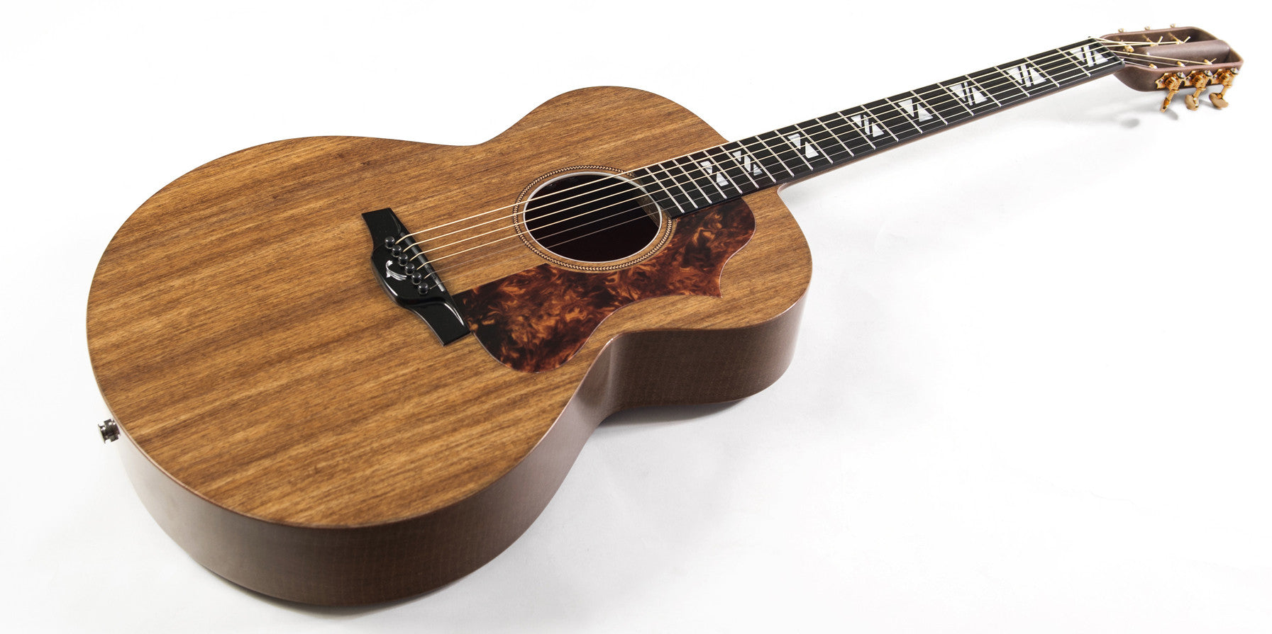 Wired.com article: $3,000 Guitar Made of ‘Solid Linen’ Looks and Plays Like Wood